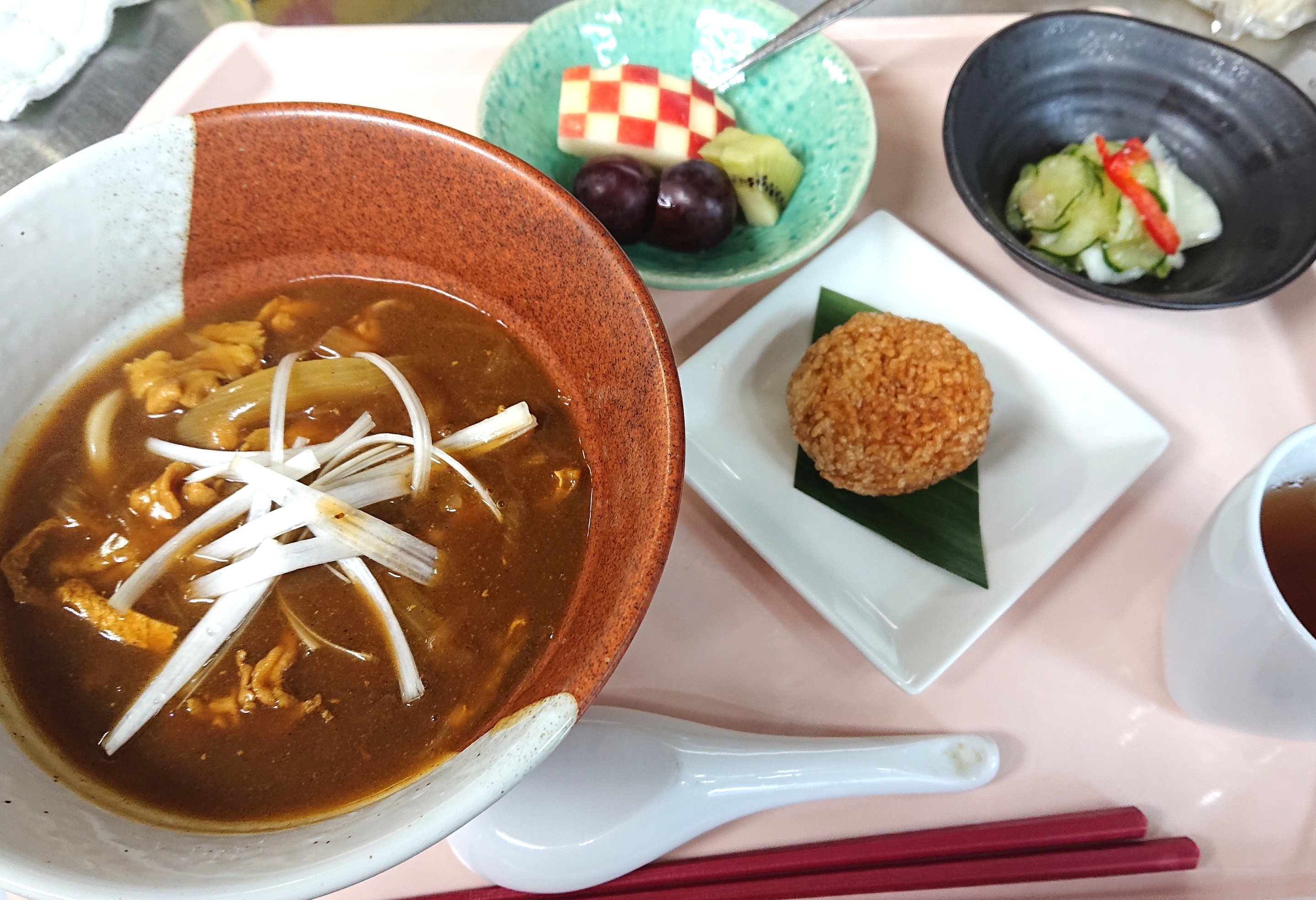 カレー うどん 献立 カレーうどんの献立 野菜の副菜や揚げ物など カレーうどんに合うおかず選